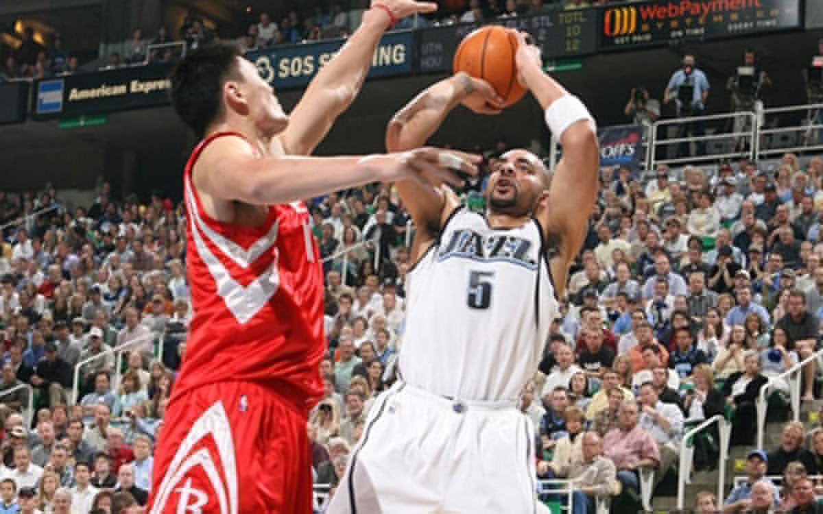 足球英超冬窗“标王”浮现，转会费惊人（英超冬窗最贵交易出炉 转会费数额惊人）