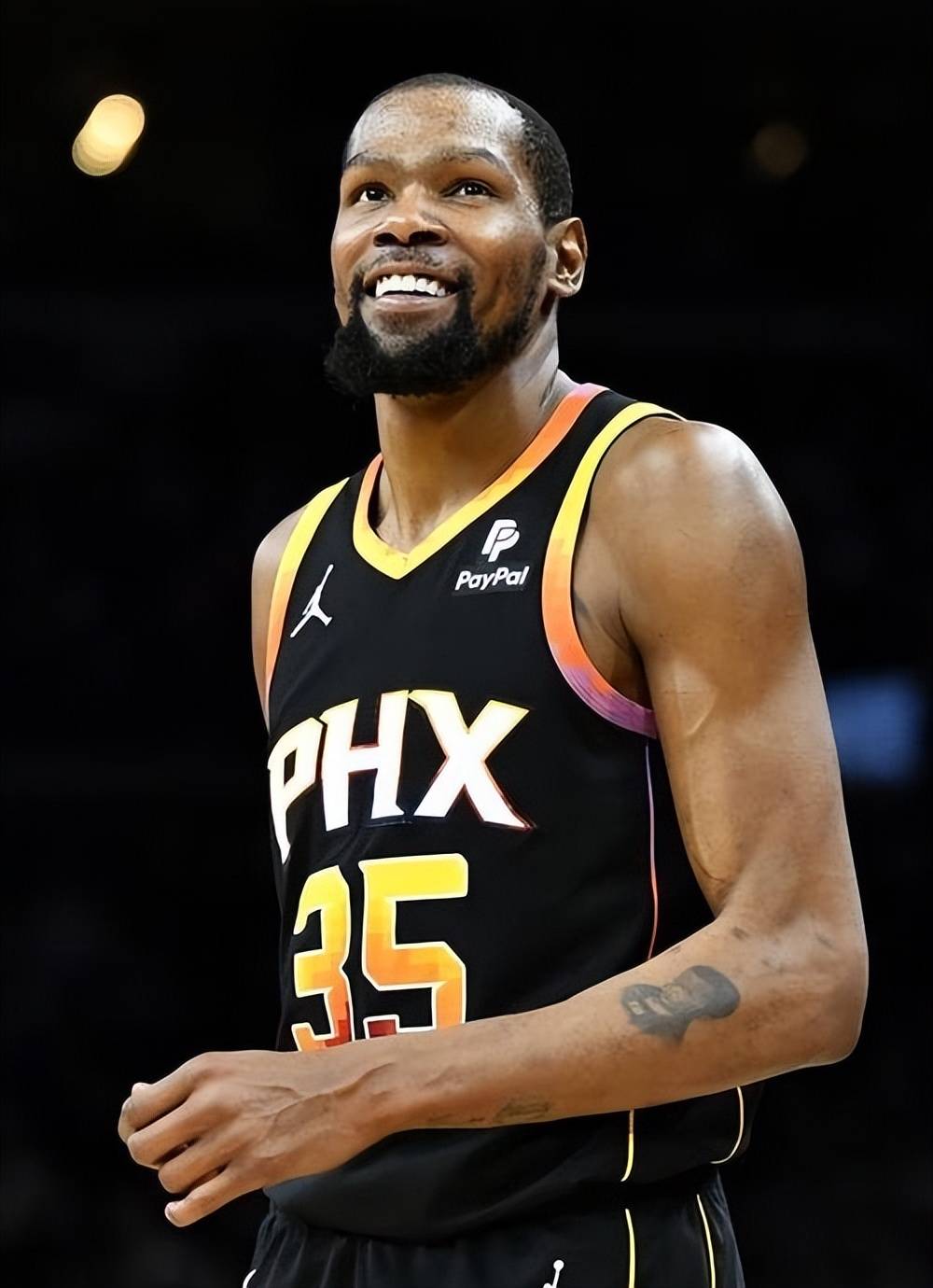 马斯切拉诺：让苏牙替补不是容易的决定，我们周中就沟通过（马斯切拉诺：安排苏亚雷斯替补并不轻松，我们已在周中提前沟通）