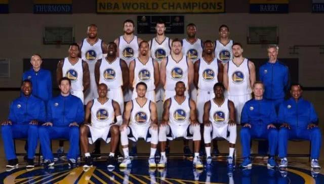 罗伯逊：萨拉赫是队史最佳之一，希望能继续与他并肩作战（罗伯逊：萨拉赫跻身队史顶尖，盼继续与其并肩作战）