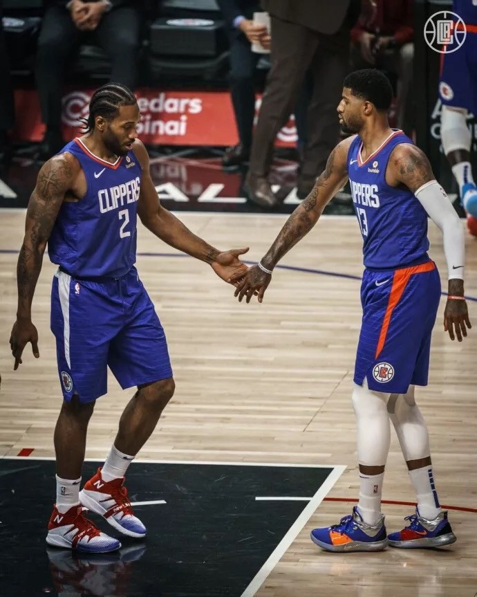 克莱：22年灰熊就差点废了我的队友，别这么脏了行么（克莱怒斥灰熊：22年险些让我的队友报销，能别再这么脏吗）