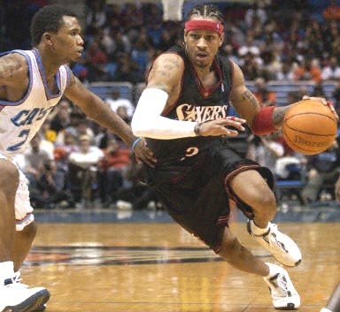 福布斯穿7号替补登场，是马丁内斯执教后第14位完成首秀球员（福布斯身穿7号替补出场，成为马丁内斯执教后第14位完成首秀的球员）