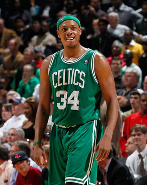 出战4场完成3场零封+两度扑点，迈尼昂当选米兰11月最佳球员（4场比赛3次零封并两度扑出点球，迈尼昂荣膺米兰11月最佳球员）