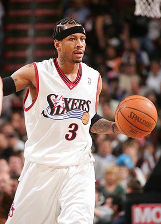 刘若钒庆祝海港队夺冠：人生第一个中超冠军🏆（刘若钒喜迎生涯首个中超冠军，海港加冕）