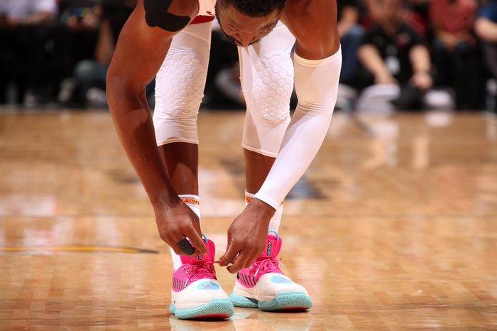 申花与津门虎历史共计交手47次，战绩为20胜17平10负（申花与津门虎历史交锋47场，战绩20胜17平10负）